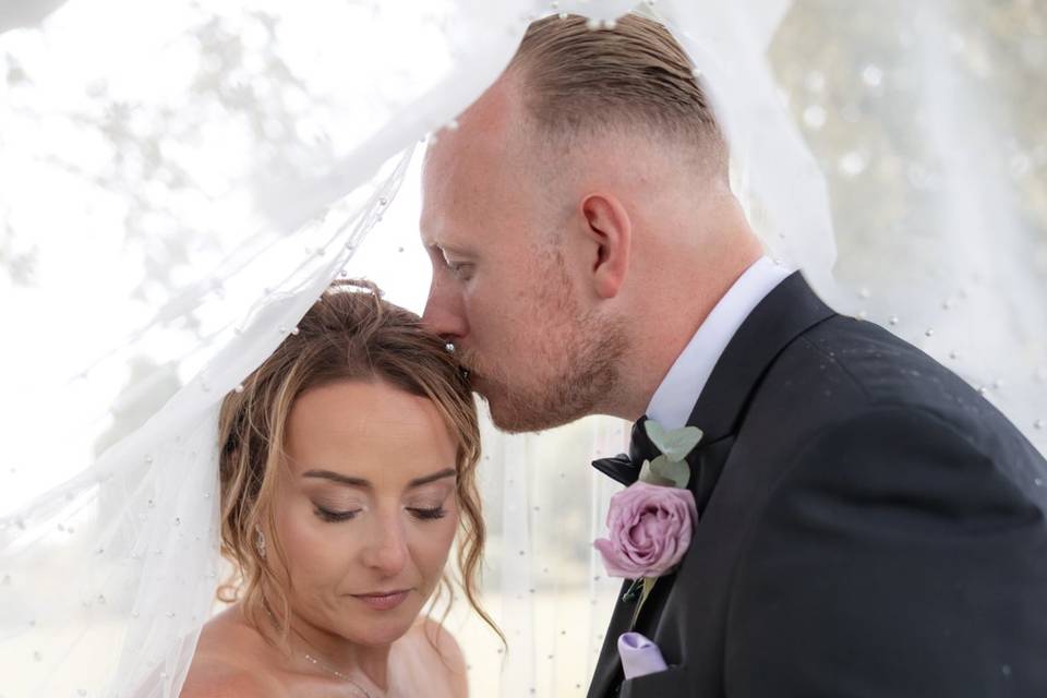 Laura & Luke Wedding