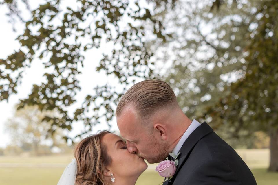 Laura & Luke Wedding