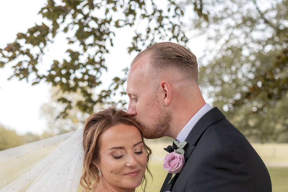 Laura & Luke Wedding