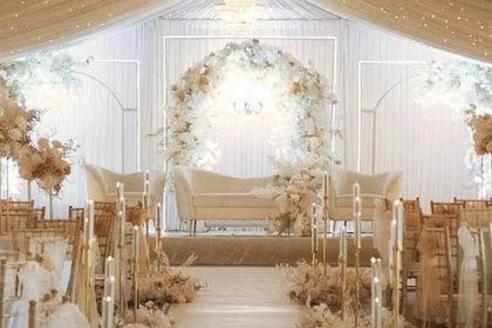 White and gold theme