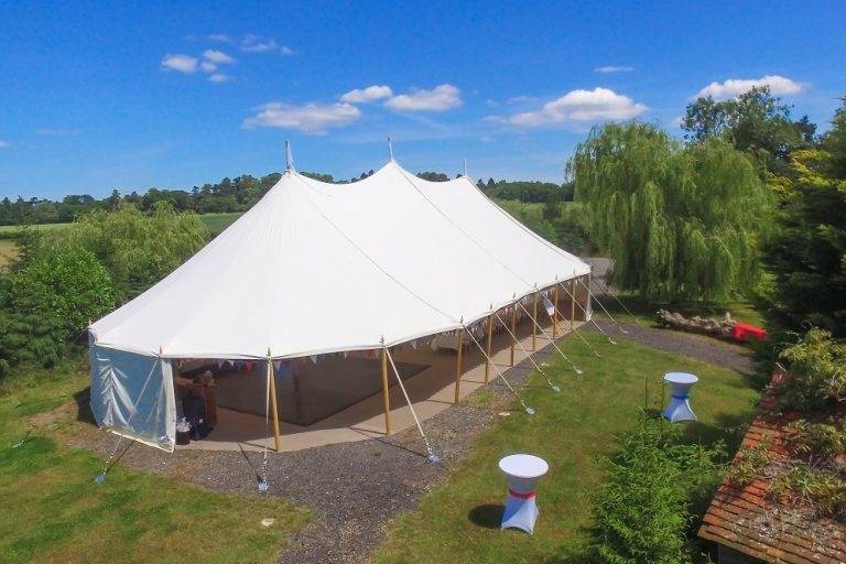 Open-sided marquee