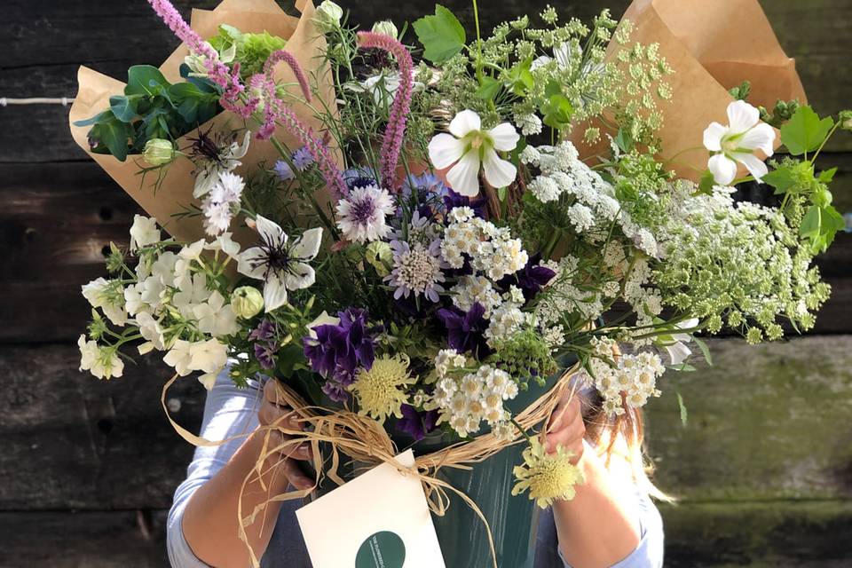 Buckets of blooms for DIY