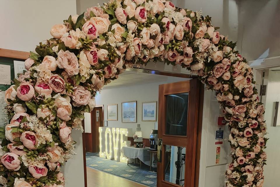 Floral wedding arch