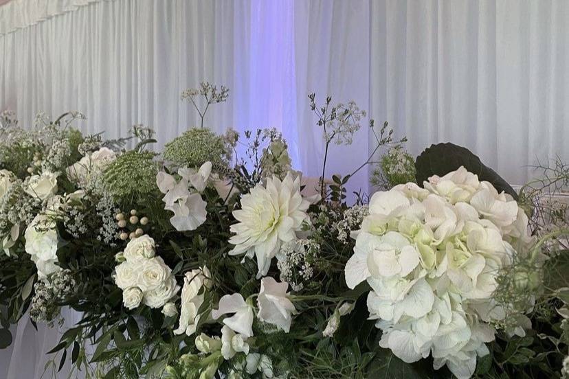 Top Table garland