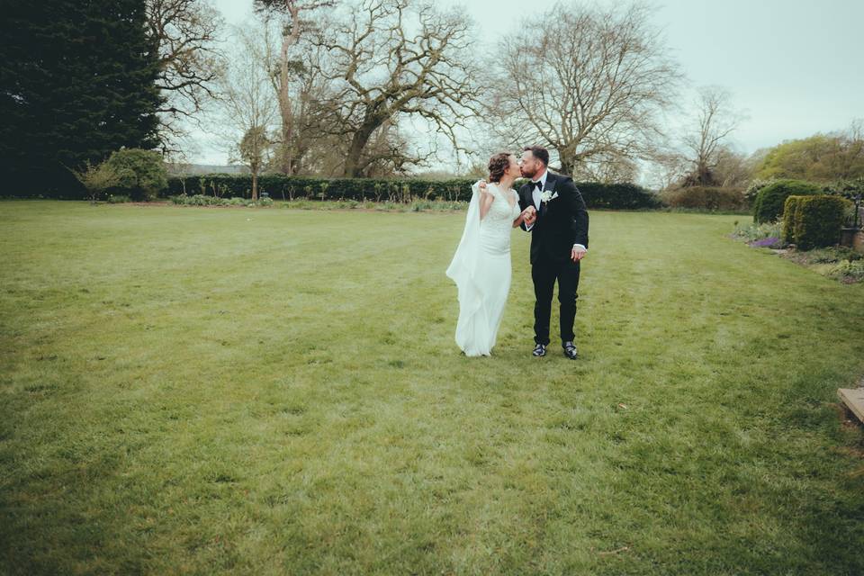 LP WEDDING PHOTOGRAPHY FILM