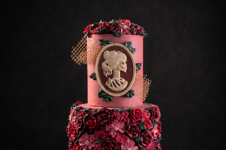 Crimson Cameo
