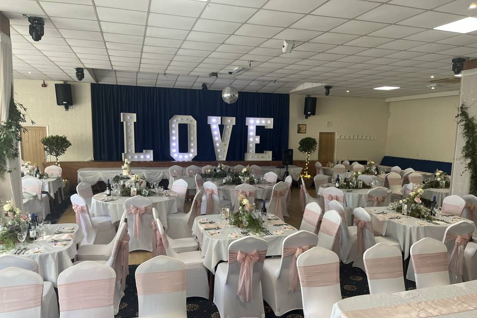 A beautiful spring wedding