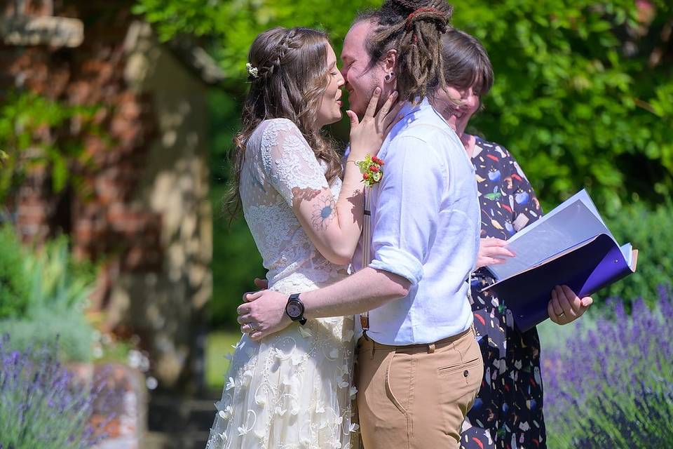 More snogs