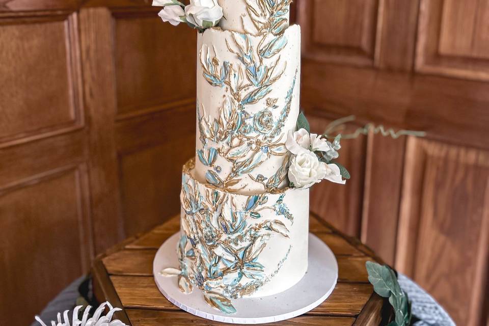 Dusty blue petal work cake