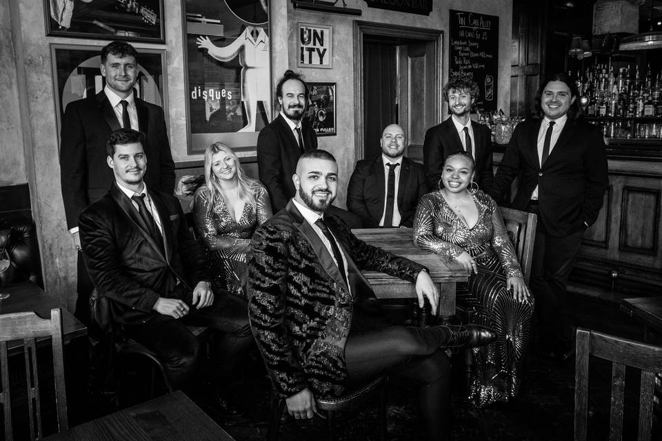 LUXE - 9 piece showband