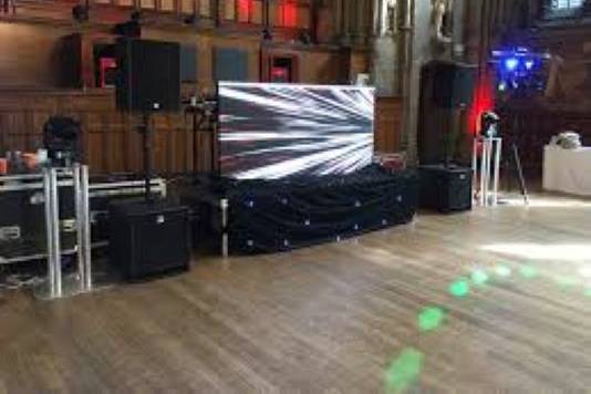 Manchester City Hall with vid