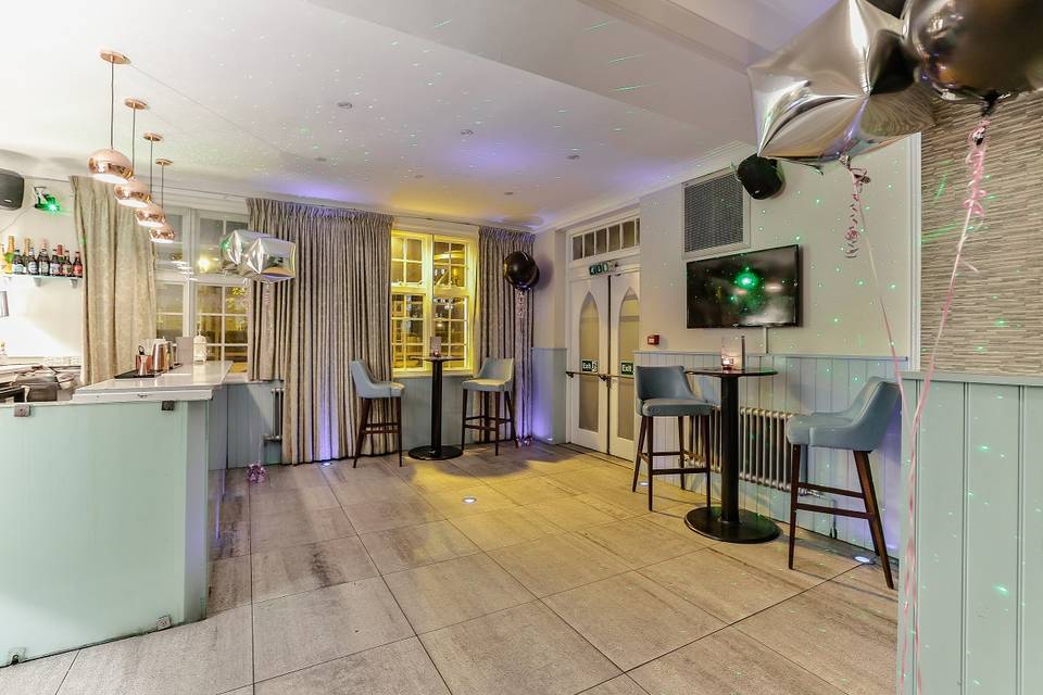 Terrace Bar 2