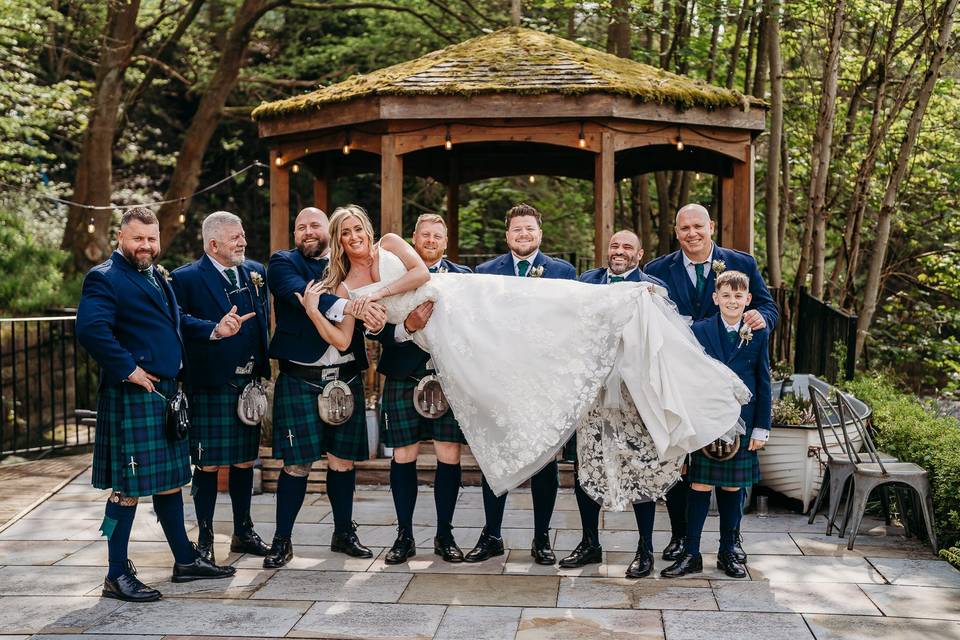 Bride lift