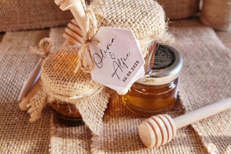 Honey pot favours