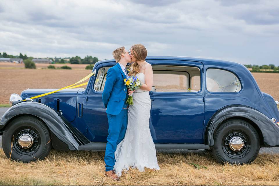 Wedding Car Kiss