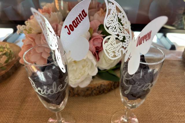 Name / place cards