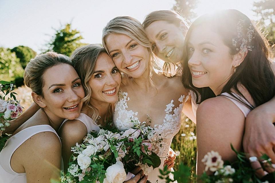 What a beautiful bridal party!