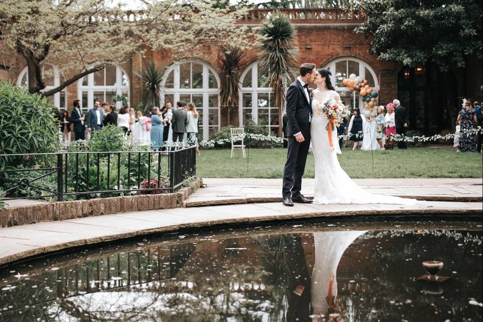 Holland Park wedding photo