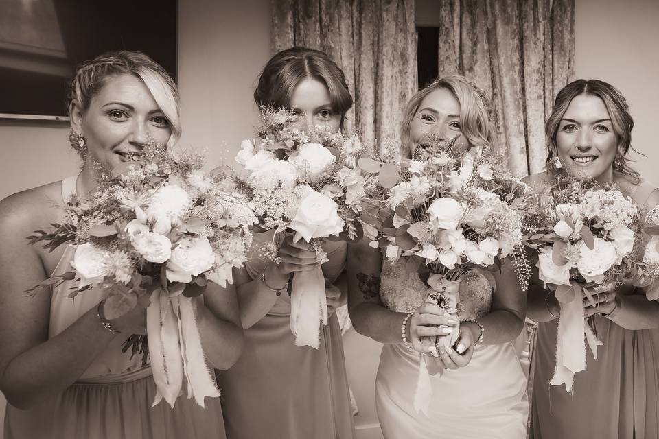 Bridesmaids peeking