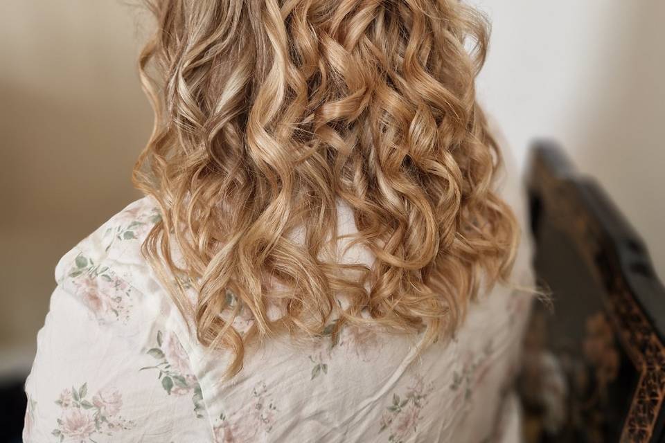 Natural curly hair