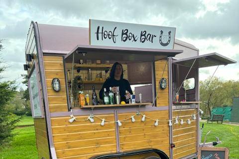 Hoof Box Bar