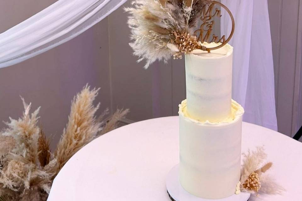 2 tier faux flowers