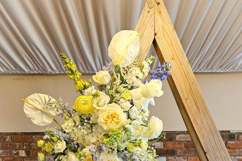 Lemon and blue colour palette