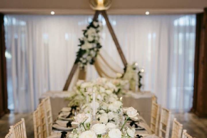 Footed bowl centrepiece