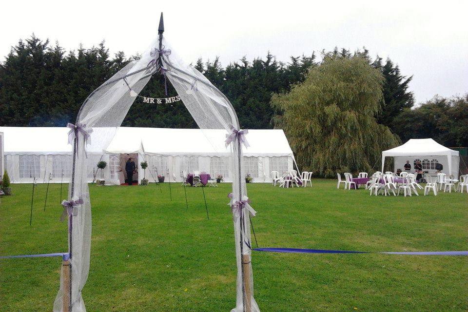 Marquees from 3m to 50m long