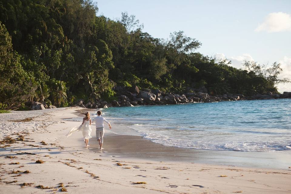 Seychelles wedding