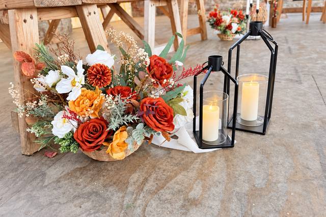 Ceremony decorations