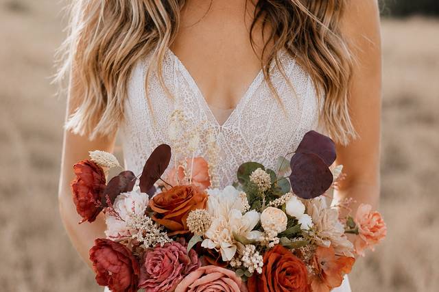 Loose boho bouquet