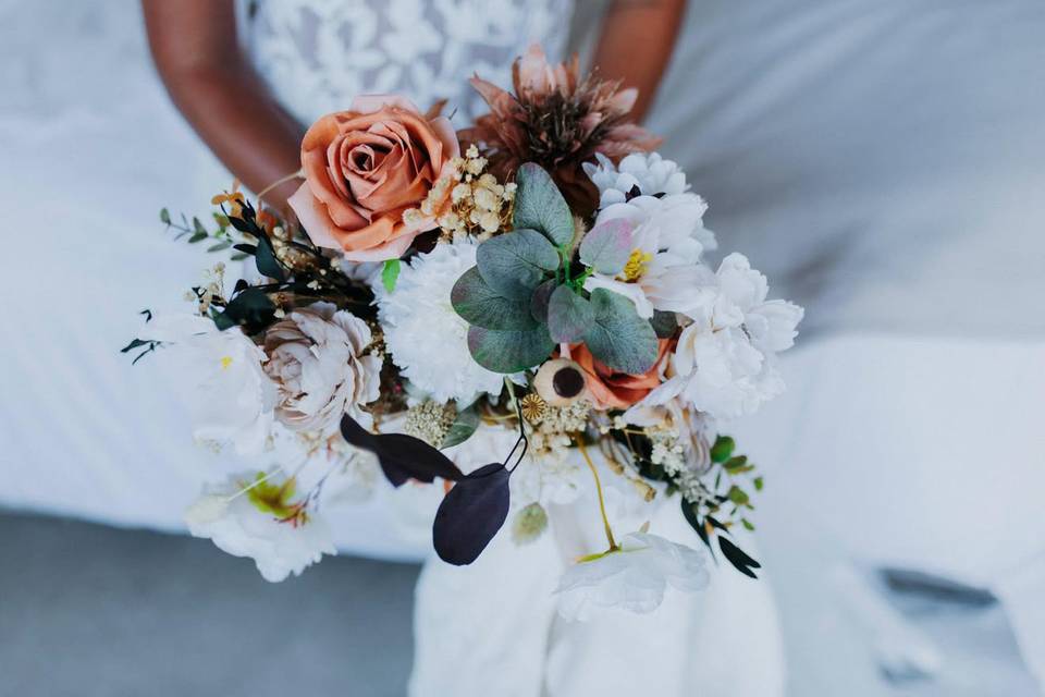 Natural bridal bouquet