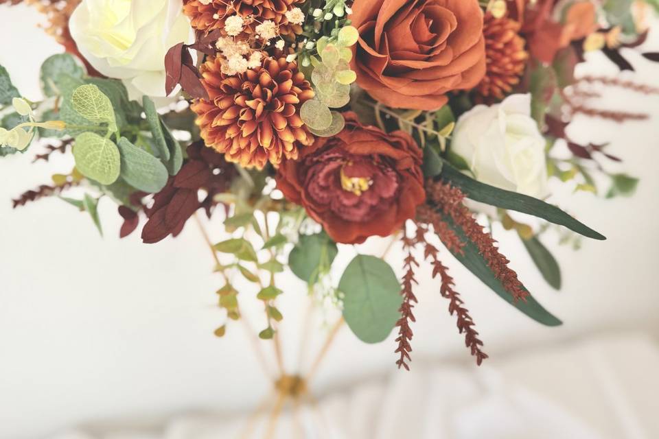 Tall table centrepiece