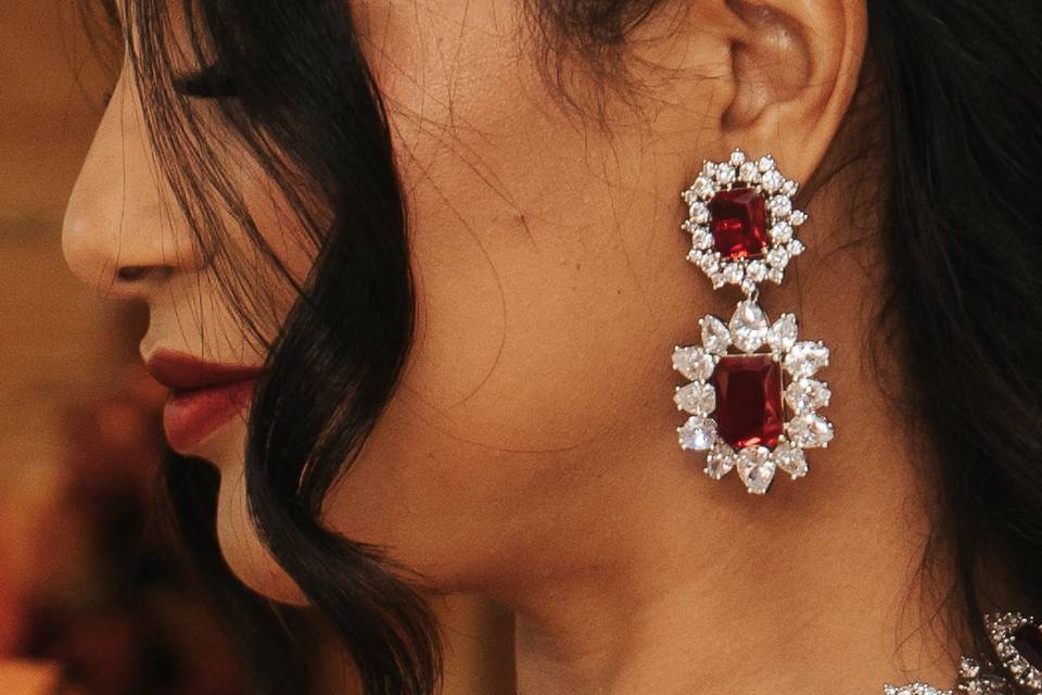 Red bridal jewellery