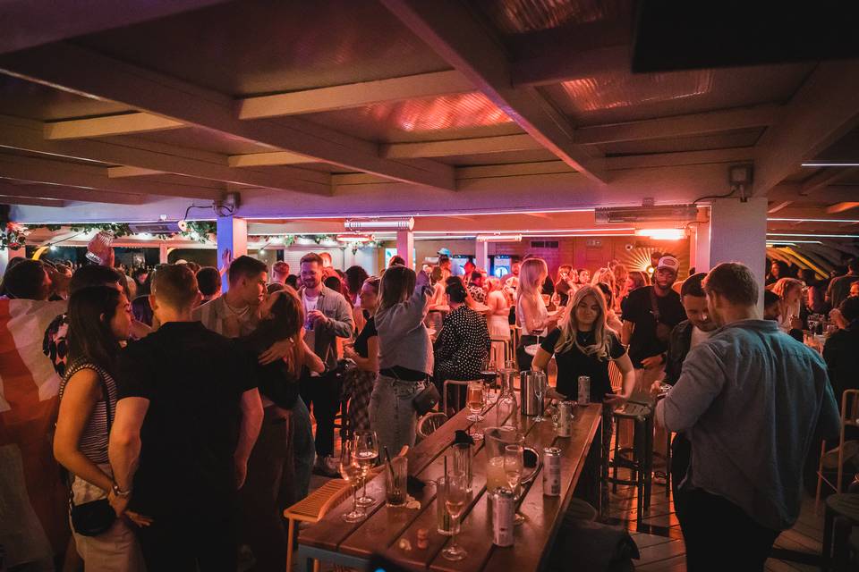 Olympus Bar