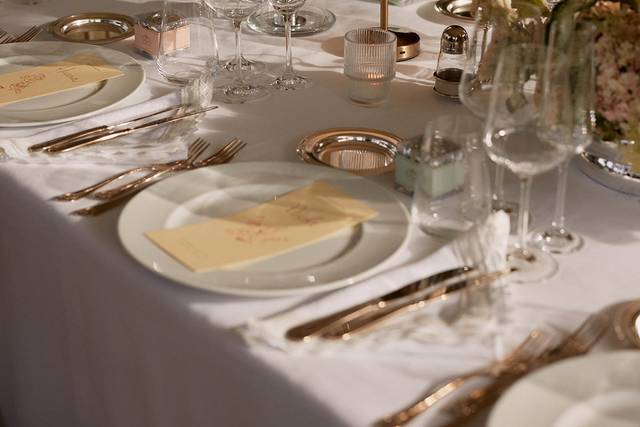 Elegant tablescape