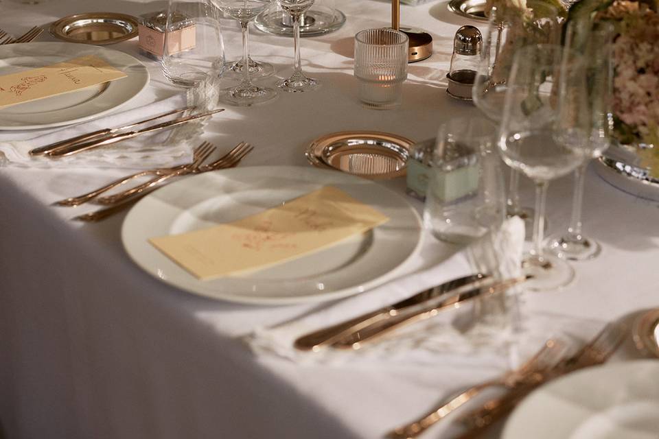 Elegant tablescape