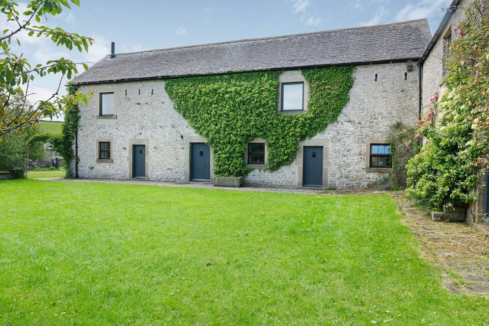 Barn garden