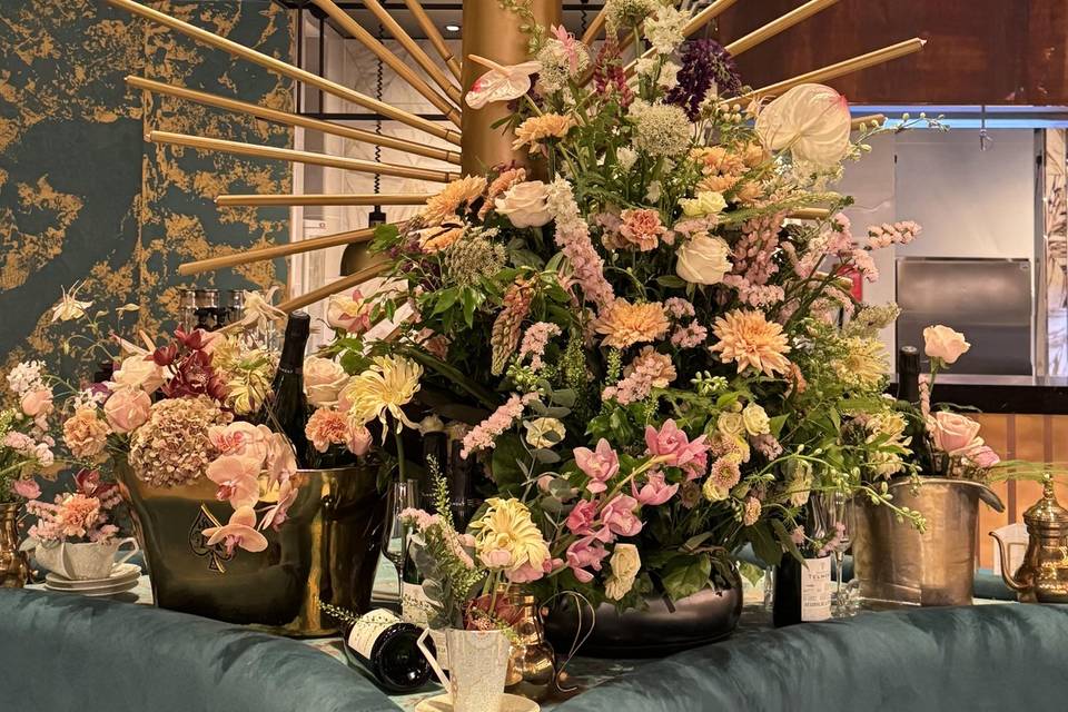 Statement Wedding arrangement
