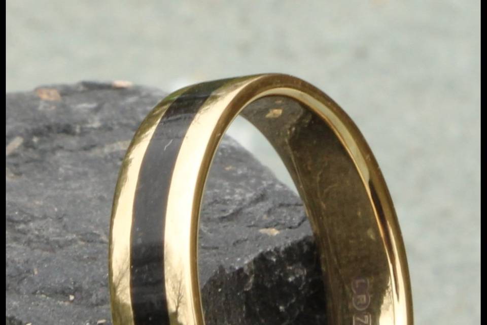 18ct gold and black slate