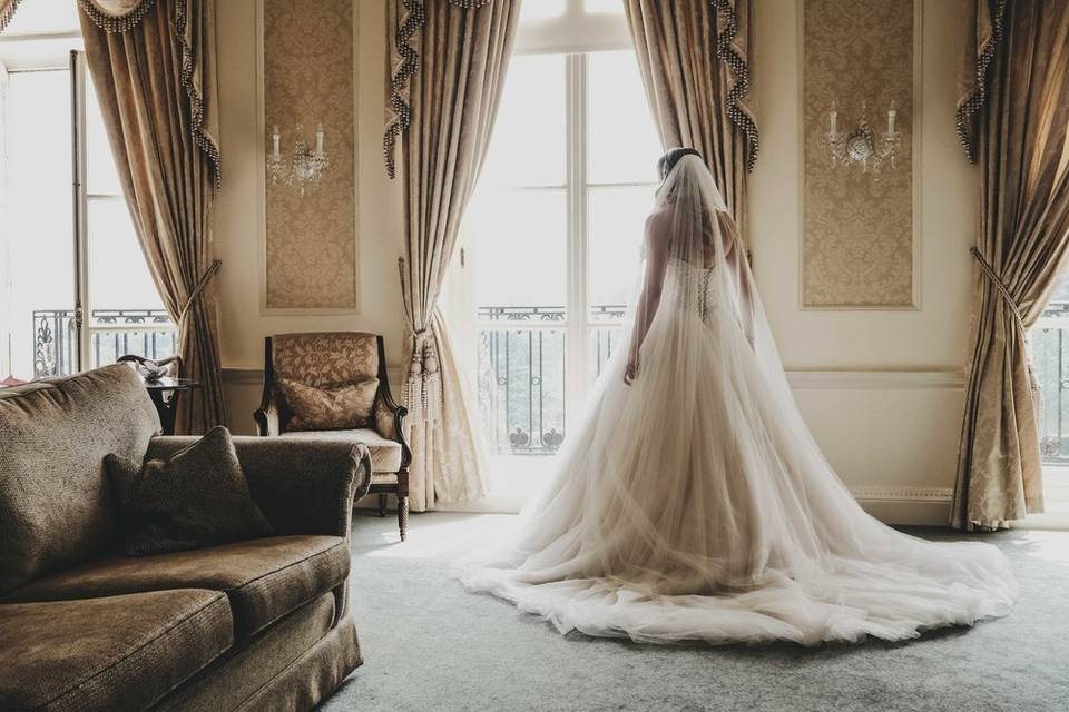 The luxurious wedding suite