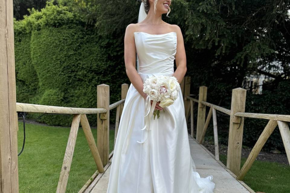 Stunning dress and surrounding