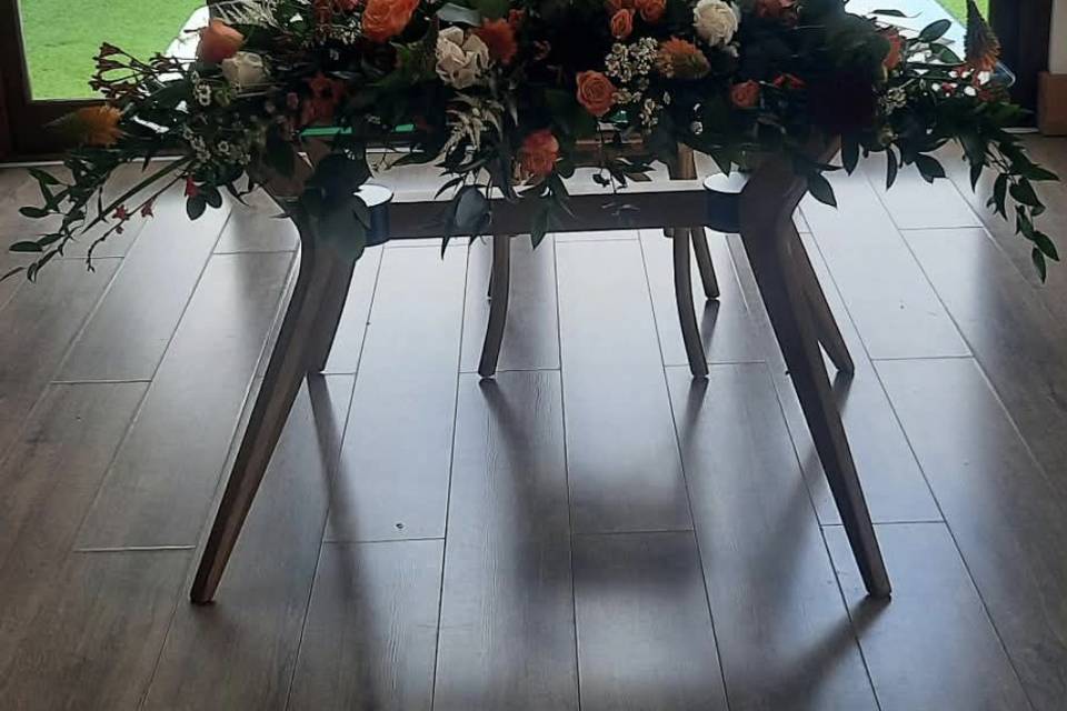 Autumnal ceremony table