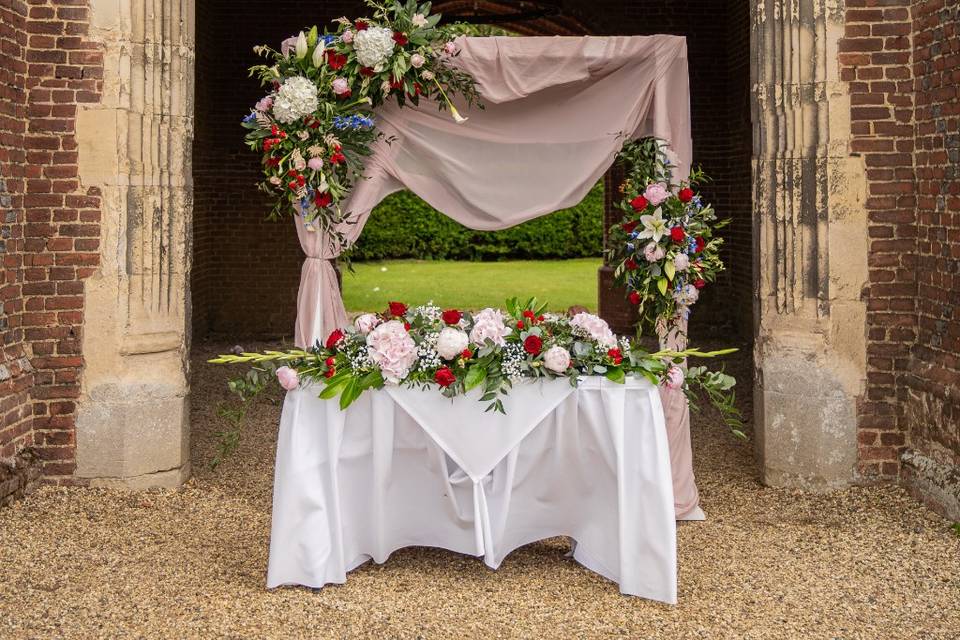 Outdoor ceremony box frame