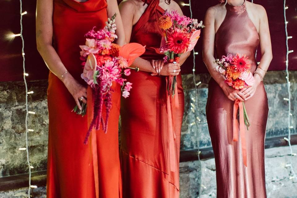 Modern bright bridesmaids bouq