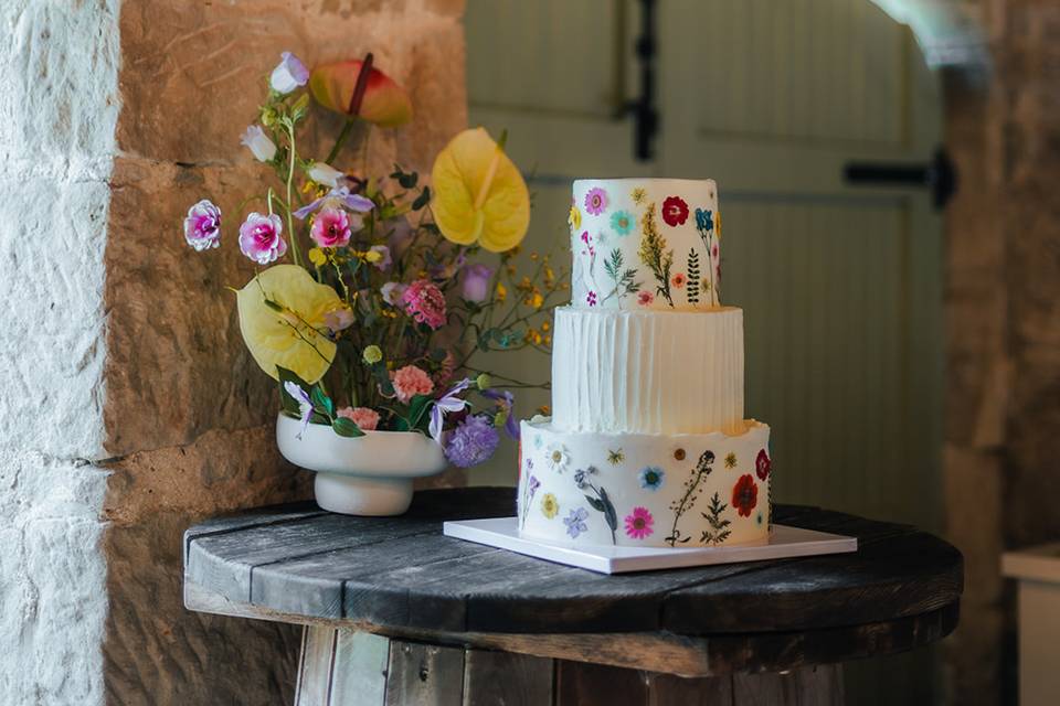 Cake flower centrepiece