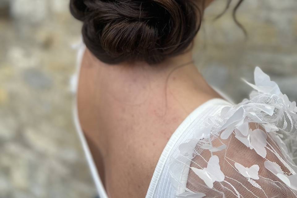 Timeless bridal bun