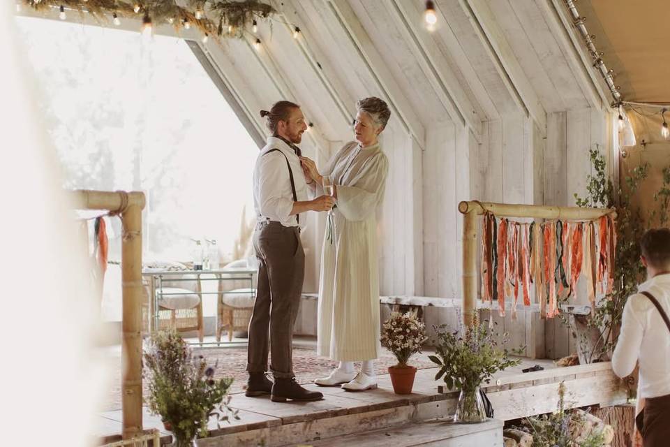 Arabella Wilde - A Wilde Celebrant