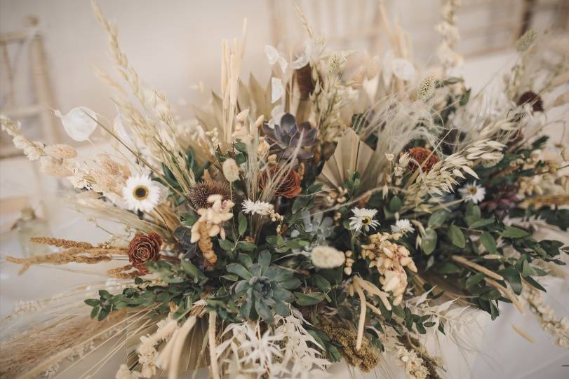 Dried foliage and succulents